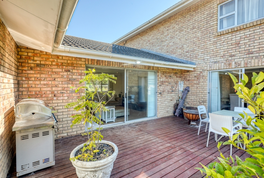 3 Bedroom Property for Sale in Beacon Bay North Eastern Cape